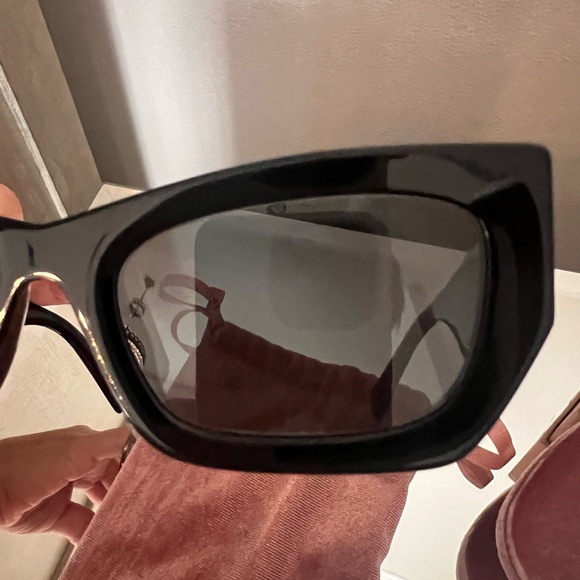 100 Authentic MIU MIU sunglasses - Picture 11 of 14